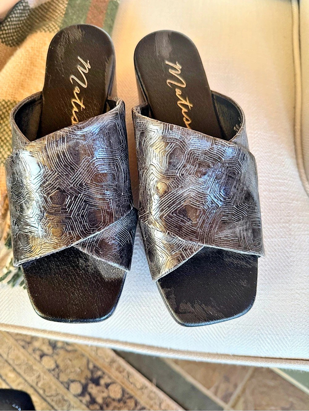 Matisse Geometric Leather-Look Mules in Black
